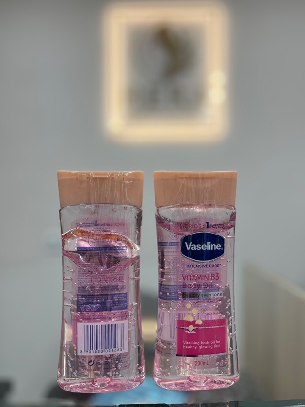  روغن بدن وازلین روشن کننده VASELINE VITAMIN B3 BODY OIL حجم200ml 